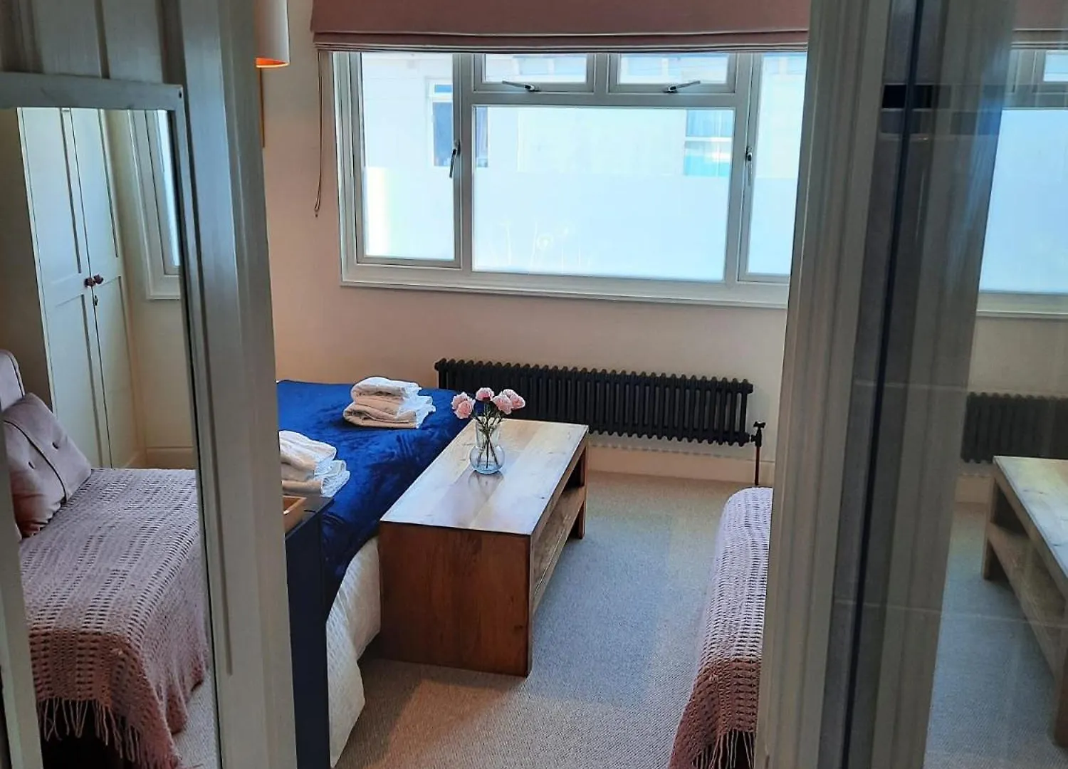 Super King Bedroom With Large Ensuite Hove
